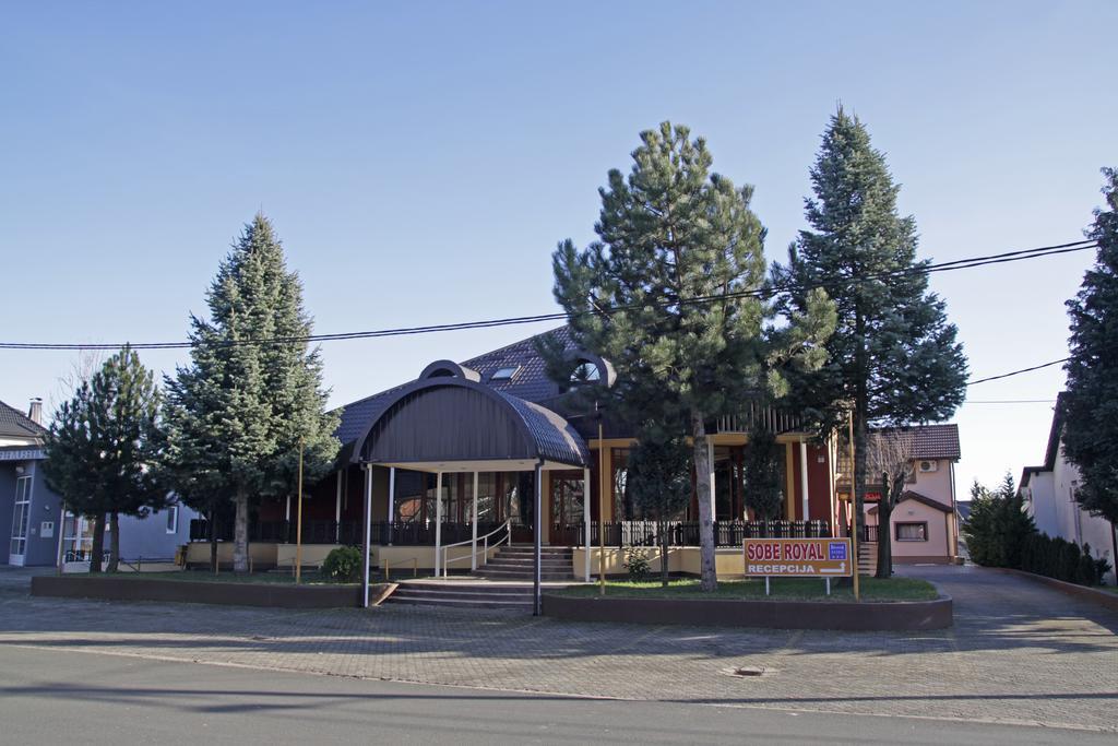 Guest House Royal Чаковец Экстерьер фото