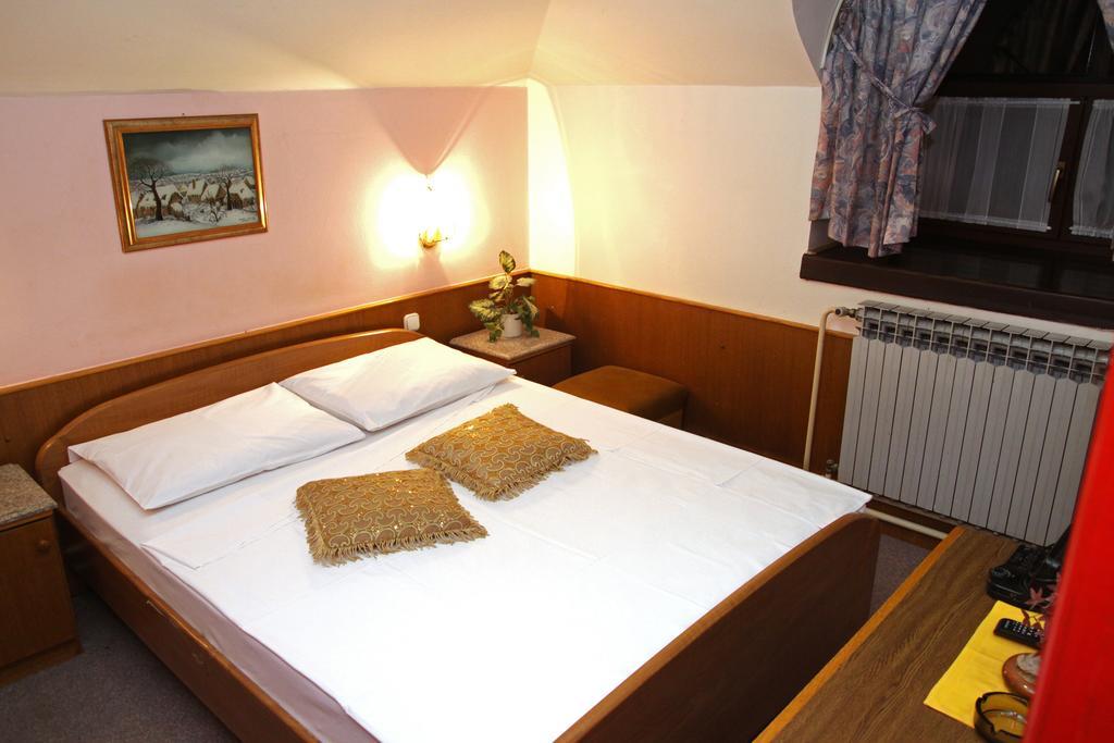 Guest House Royal Чаковец Экстерьер фото